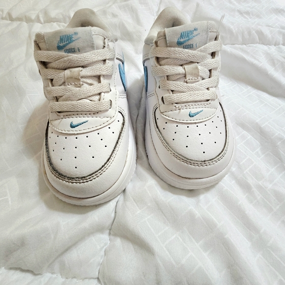 Toddler's Nike Air Force 1 Low Easyon Wht/Aquarius Blue-Wht Size 7C - Picture 1 of 7